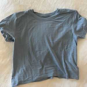 Lululemon cropped tee size 4